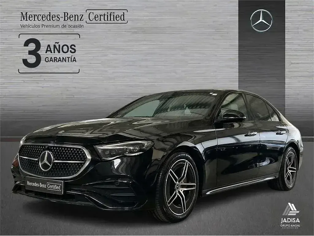 Używany Mercedes E220 AMG line 197 KM (144 kW) 2025 Sedan/Limuzyna