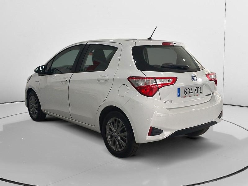 Usado Toyota Yaris Hybrid 100 CV (73 kW) 2018