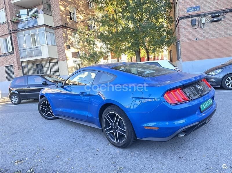 Usado Ford Mustang Fastback 314 CV (230 kW) 2019 Azul Coupe