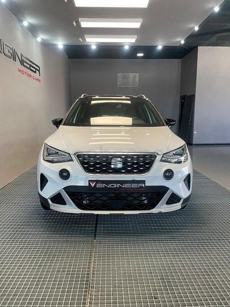 Usado Seat Arona Xperience 115 CV (84 kW) 2024 Blanco SUV
