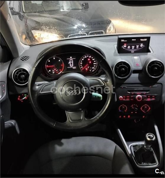 Usado Audi A1 Ambition 105 CV (77 kW) 2011 Gris / plata Utilitario