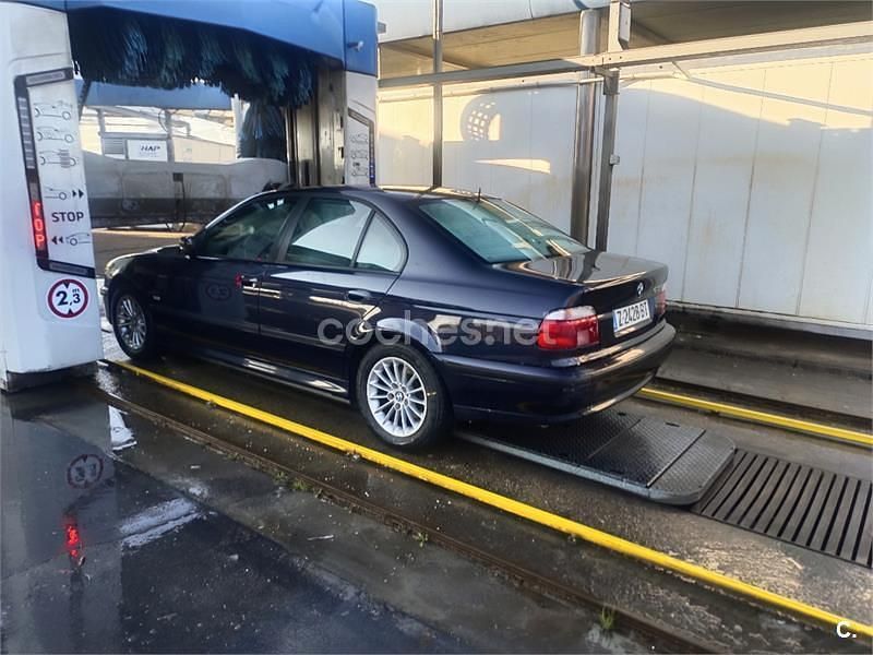 Usado BMW 535 245 CV (180 kW) 2000 Azul Berlina