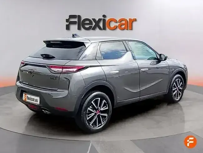 Usado DS Automobiles DS3 Crossback Performance 130 CV (95 kW) 2023 Gris SUV