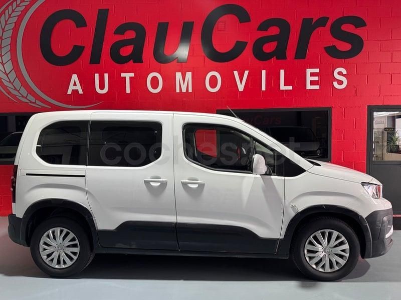 Usado Peugeot Rifter Active 100 CV (73 kW) 2021 Blanco Monovolumen