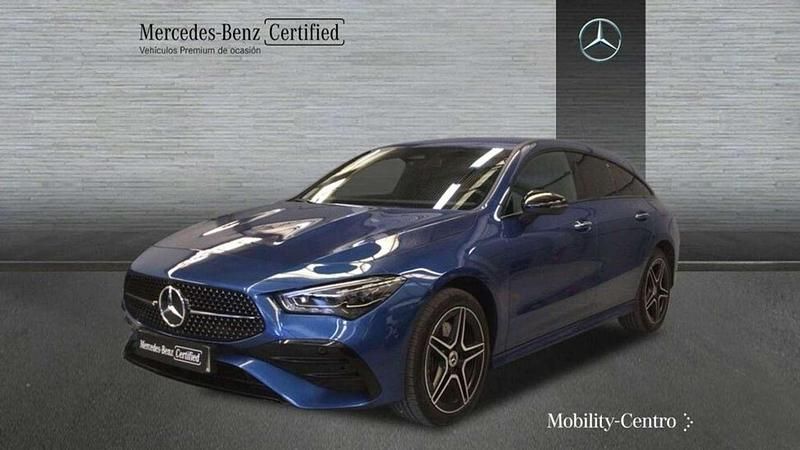 Usado Mercedes CLA250e Shooting Brake 219 CV (161 kW) 2024 Azul Familiar