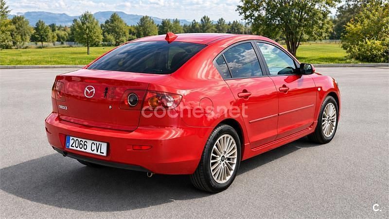 Usado Mazda 3 Active 105 CV (77 kW) 2004 Rojo Berlina