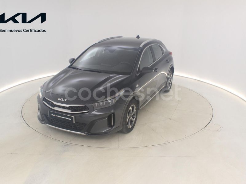 Negro Usado 2024 Kia Ceed Berlina | 19.900 € (Precio justo) - Imagen 1/4
