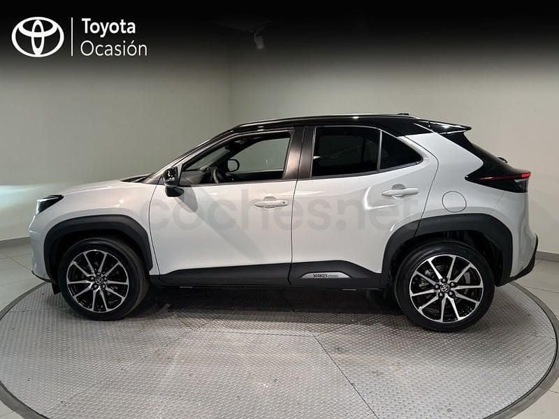Usado Toyota Yaris Cross Sport 130 CV (95 kW) 2025 Gris / plata SUV
