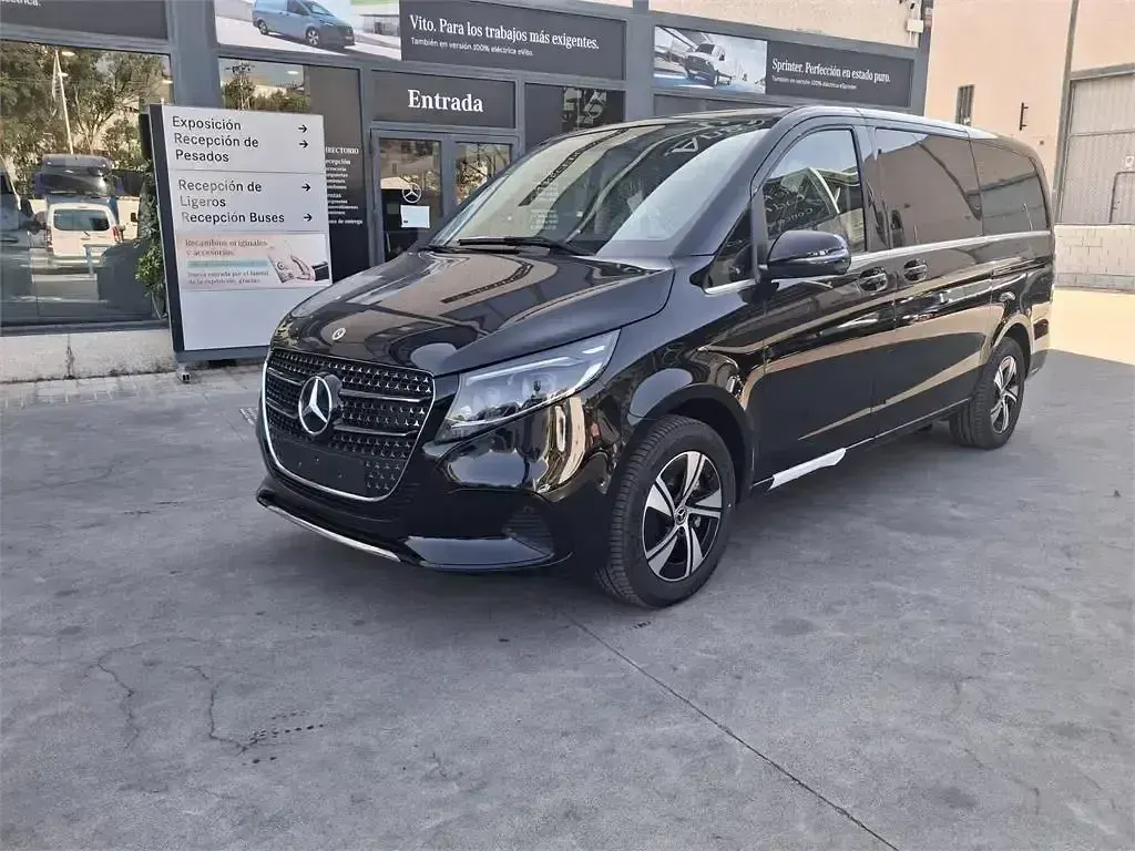 Usado Mercedes V220 Avantgarde 163 CV (119 kW) 2026 Monovolumen