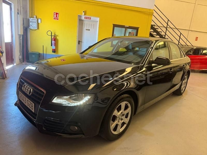 Negro Usado 2010 Audi A4 Berlina | 7800 € (Super precio) - Imagen 1/4