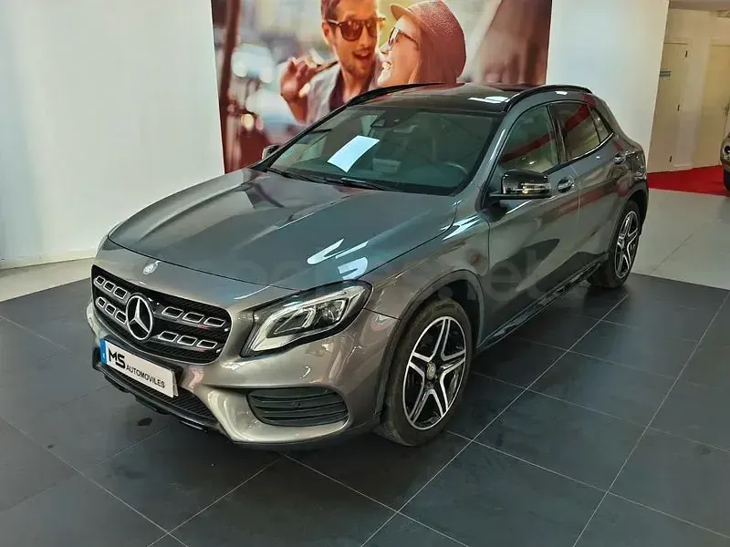 Usado Mercedes GLA220 177 CV (130 kW) 2018 Gris / plata SUV