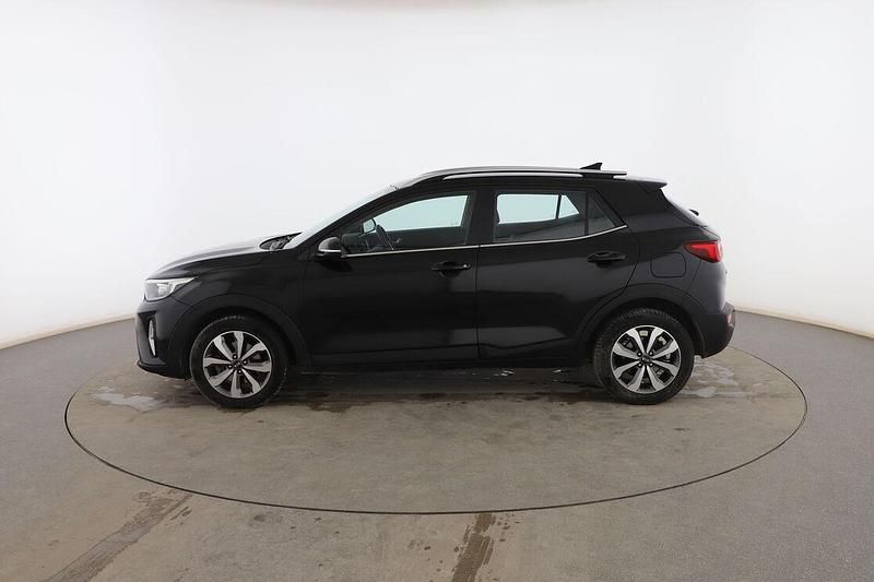 Usado Kia Stonic 101 CV (74 kW) 2021 Negro SUV