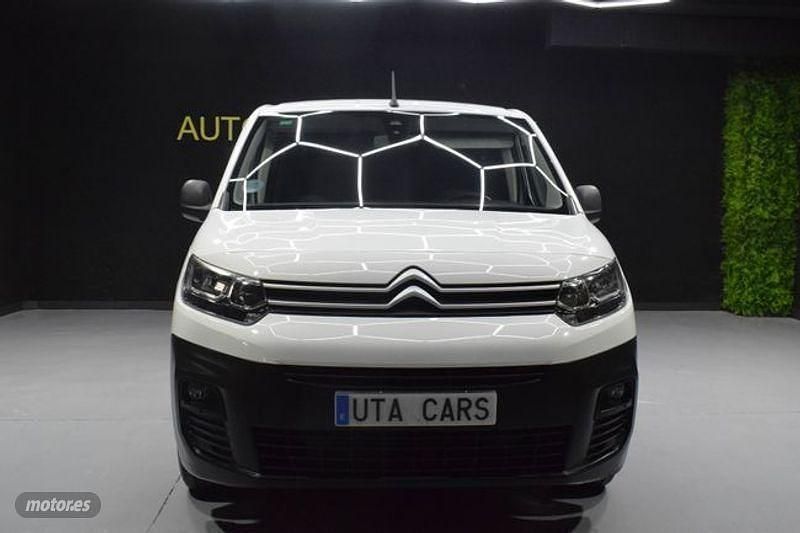 Usado Citroën Berlingo Live 100 CV (73 kW) 2019 Blanco Monovolumen