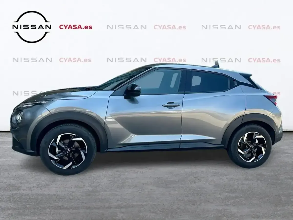 Usado Nissan Juke N-Connecta 114 CV (83 kW) 2024 Gris / plata SUV