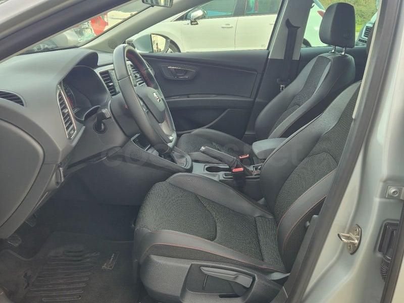 Usado Seat Leon FR 150 CV (110 kW) 2016 Gris / plata Berlina