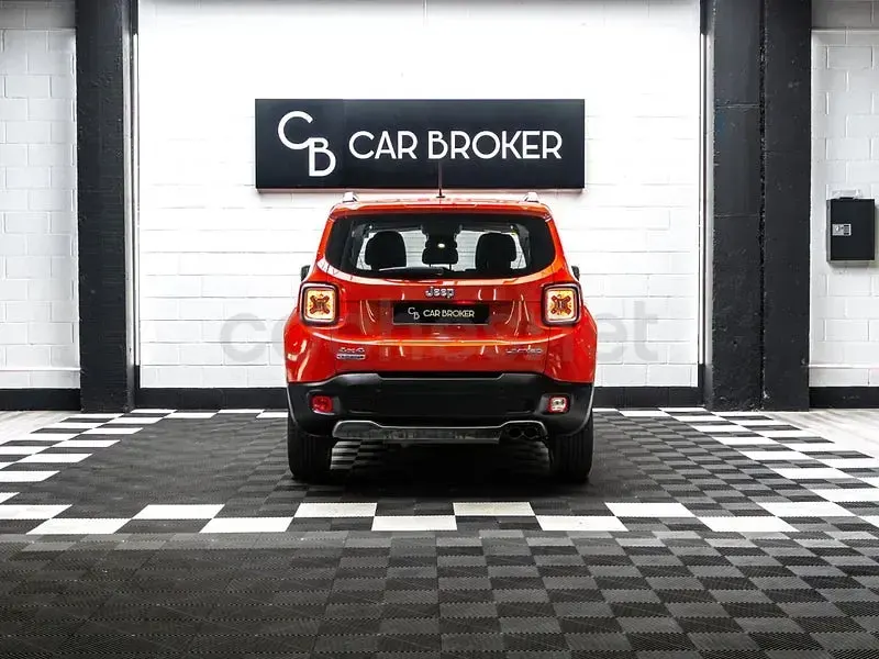 Usado Jeep Renegade Limited 140 CV (102 kW) 2015 Naranja SUV