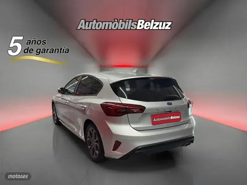 Nuevo Ford Focus ST-Line 155 CV (114 kW) 2026 Plateado Berlina
