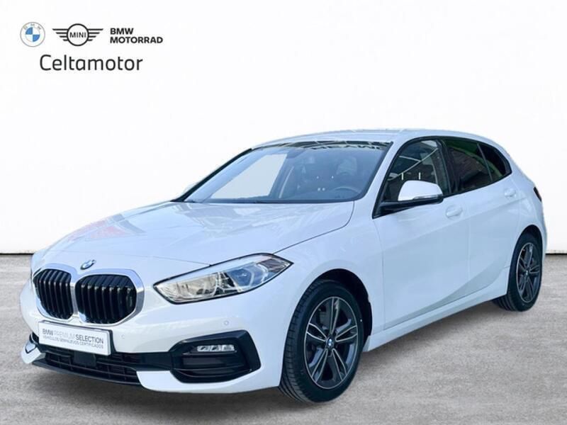 Pintura metalizada mineralweiß Usado 2021 BMW 116 Shadowline Utilitario | 23.500 € (Precio justo) - Imagen 1/4