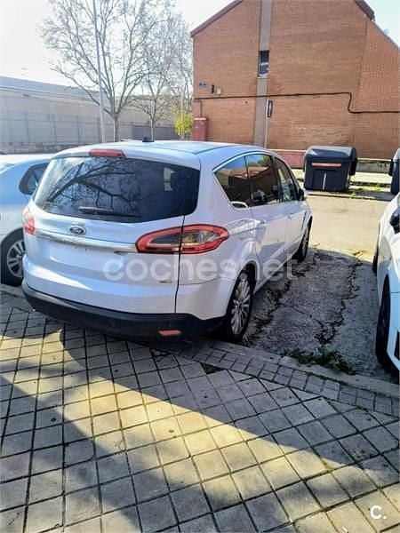 Usado Ford S-MAX Trend 140 CV (102 kW) 2010 Blanco Monovolumen