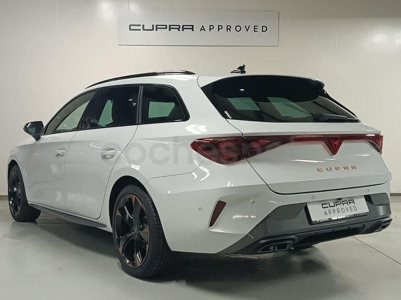 Usado Cupra Leon 150 CV (110 kW) 2025 Blanco Familiar