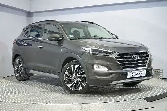 Usado Hyundai Tucson Style 185 CV (136 kW) 2018 Gris SUV