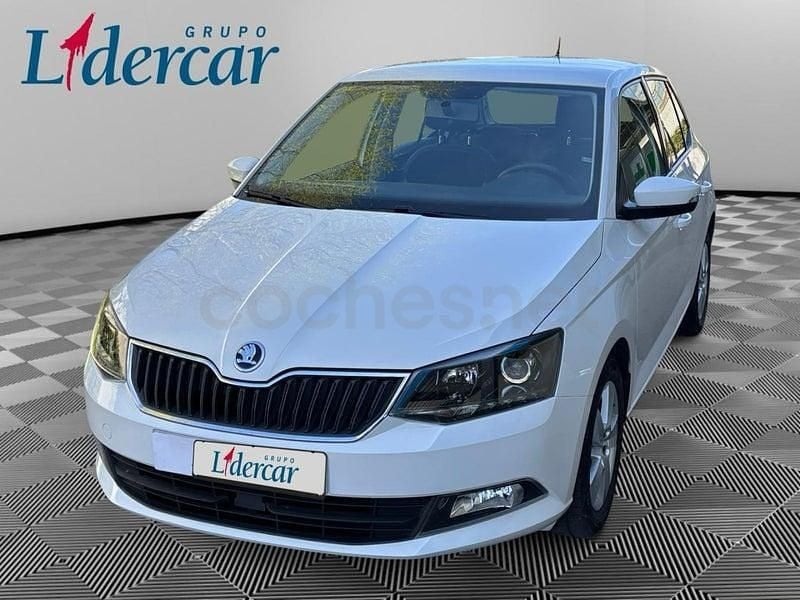 Usado Skoda Fabia 75 CV (55 kW) 2016 Blanco Berlina