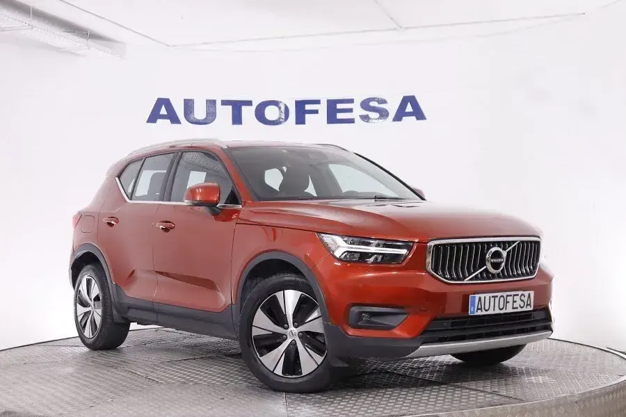 Usado Volvo XC40 Inscription 261 CV (191 kW) 2021 Rojo SUV