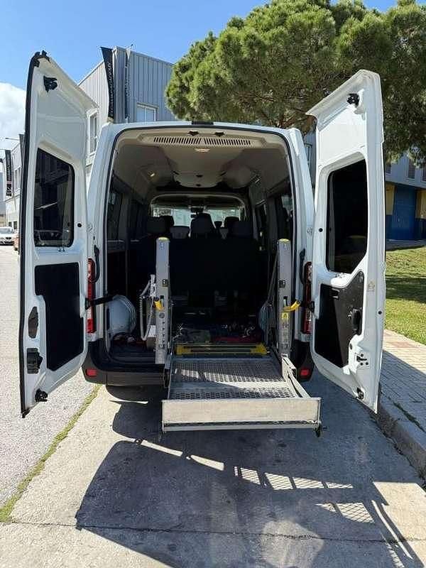 Usado Renault Master 144 CV (105 kW) 2018 Blanco Familiar