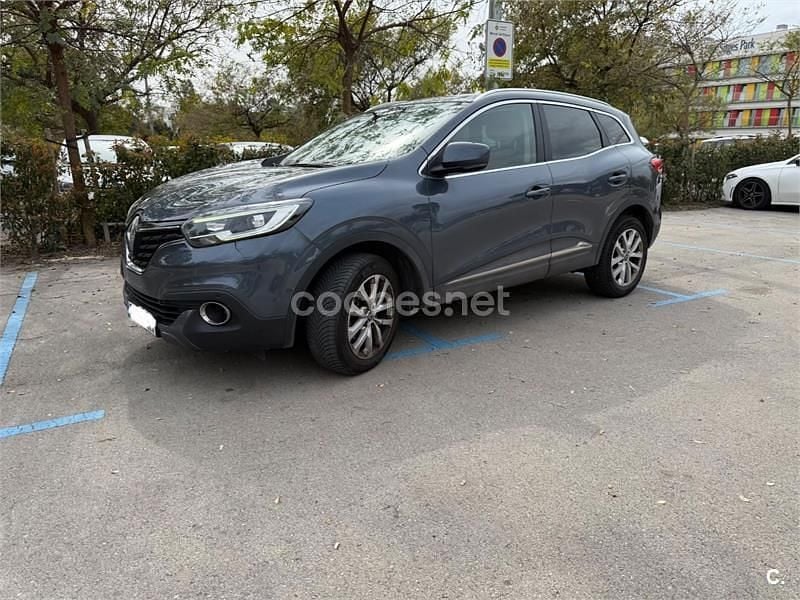 Usado Renault Kadjar Zen 110 CV (80 kW) 2016 Gris / plata SUV