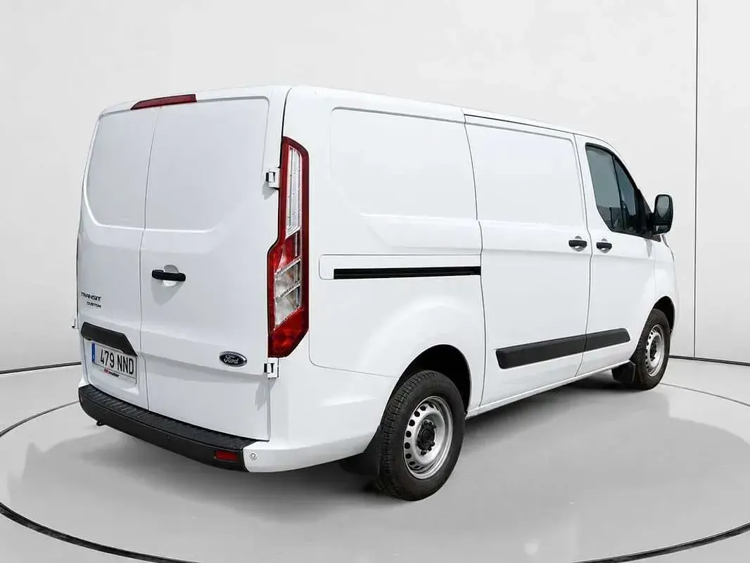 Usado Ford Transit Custom Trend 131 CV (96 kW) 2022 Blanco Van
