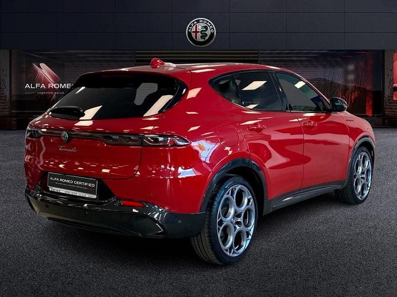 Usado Alfa Romeo Tonale Edizione Speciale 130 CV (95 kW) 2022 Rojo SUV