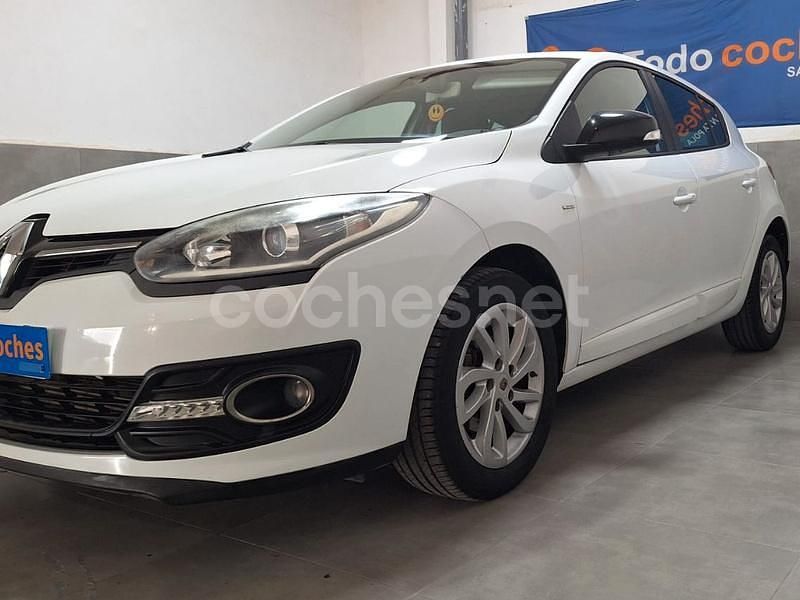 Usado Renault Mégane III Bose Edition 110 CV (80 kW) 2014 Blanco Berlina