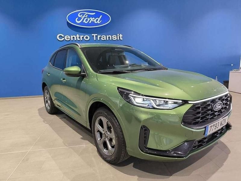 Usado Ford Kuga Active X 181 CV (133 kW) 2024 Verde SUV
