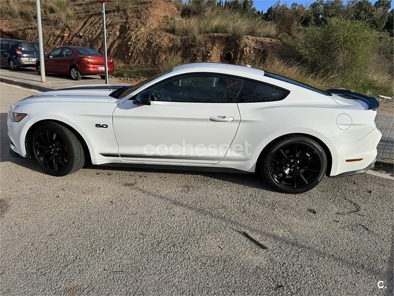 Usado Ford Mustang GT 418 CV (307 kW) 2017 Blanco Coupe