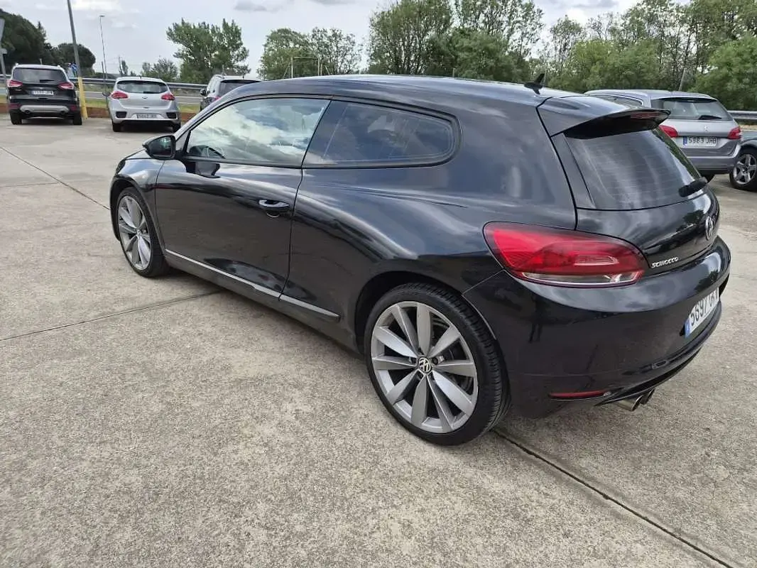 Usado VW Scirocco 122 CV (89 kW) 2009 Negro Coupe