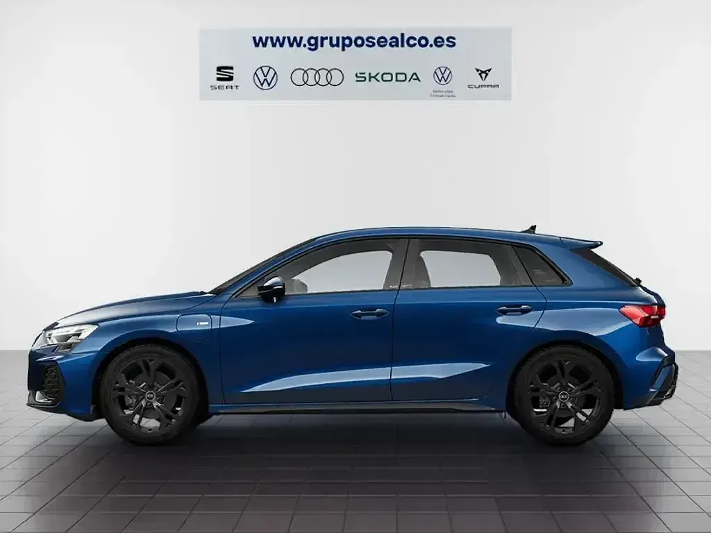 Nuevo Audi A3 Sportback e-tron Premium 204 CV (150 kW) 2026 Azul Utilitario