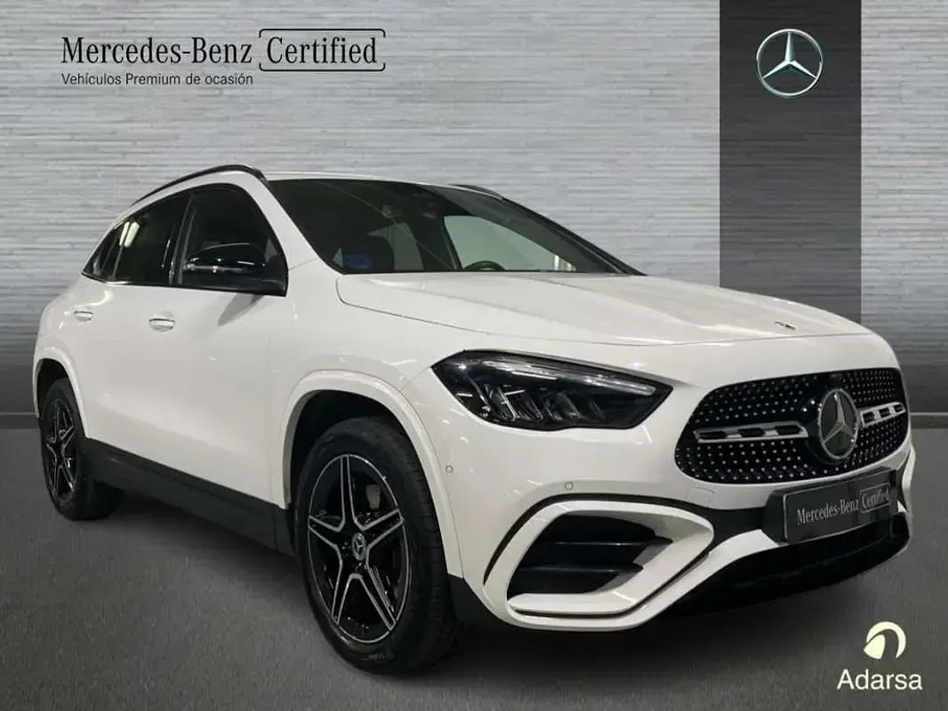 Usado Mercedes GLA250 AMG line 163 CV (119 kW) 2024 SUV