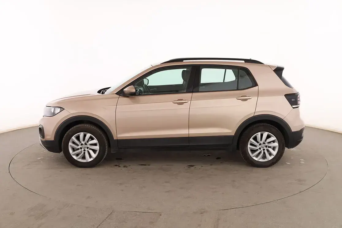 Usado VW T-Cross Advance 95 CV (69 kW) 2020 Dorado SUV