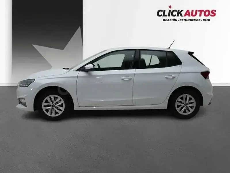 Usado Skoda Fabia Selection 115 CV (84 kW) 2026 Blanco Utilitario