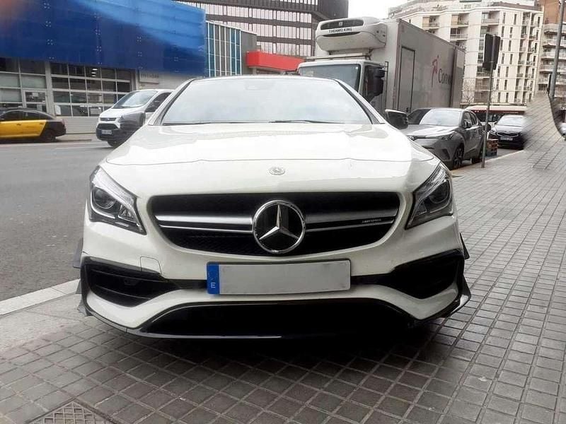 Usado Mercedes CLA45 AMG Shooting Brake AMG 381 CV (280 kW) 2017 Blanco Familiar