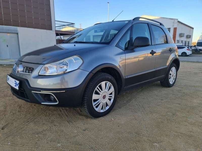 Gris Usado 2011 Fiat Sedici Emotion SUV | 6500 € - Imagen 1/4