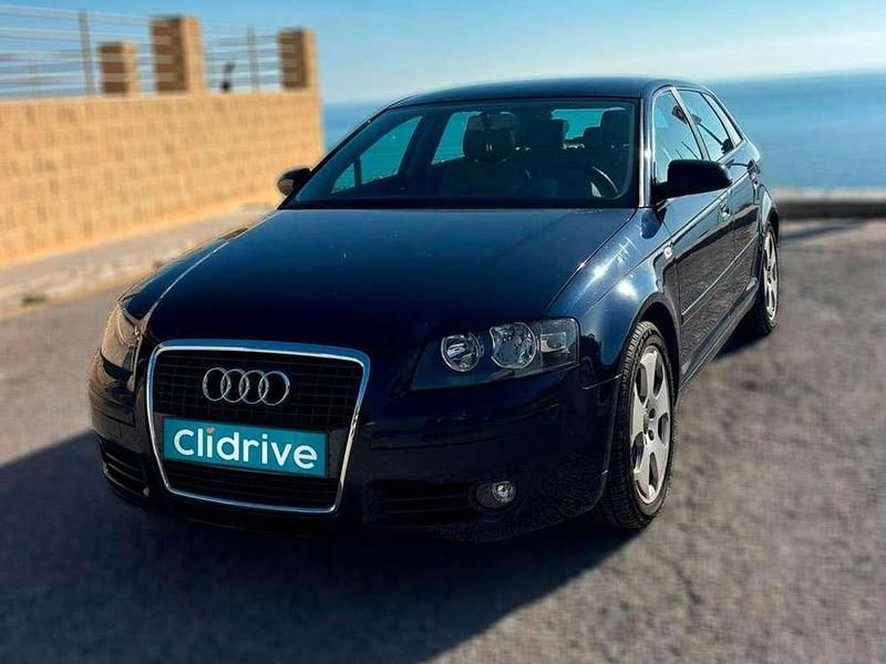 Usado Audi A3 Sportback Ambition 122 CV (89 kW) 2007 Azul Utilitario