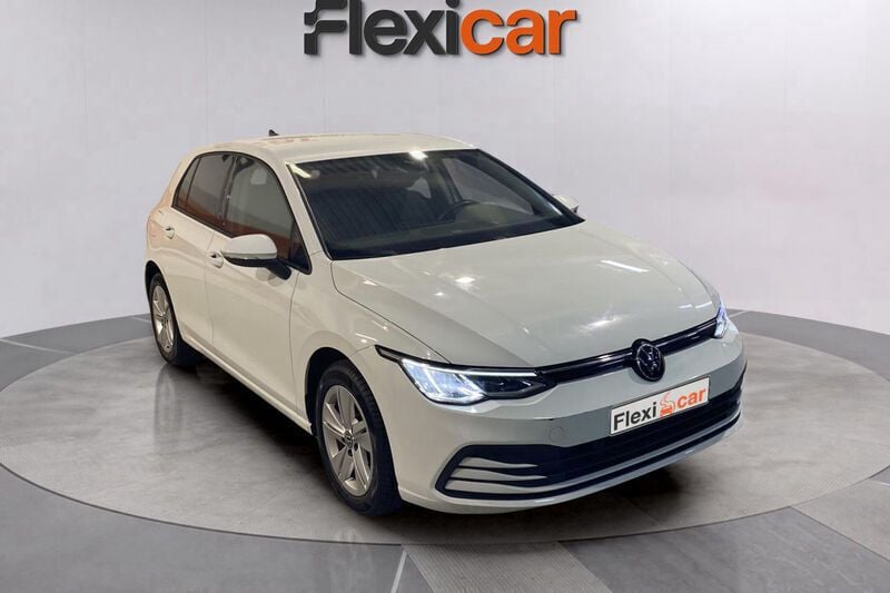 Blanco Usado 2023 VW Golf VIII Berlina | 19.290 € (Super precio) - Imagen 1/4