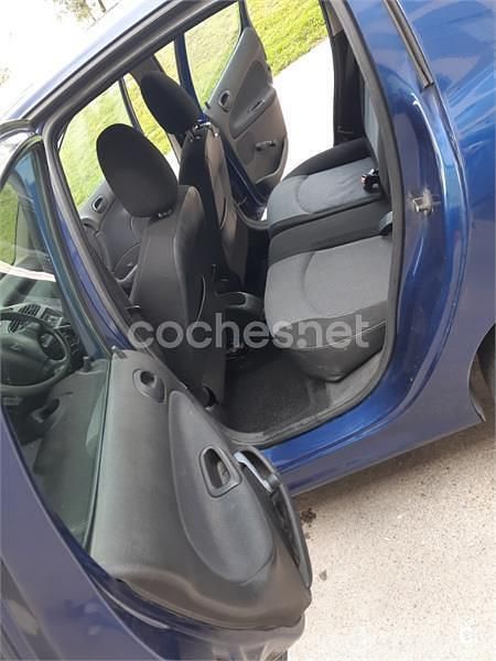 Usado Peugeot 206 75 CV (55 kW) 2003 Azul Berlina