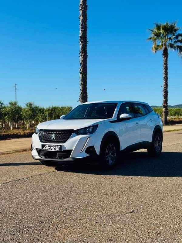 Usado Peugeot 2008 Active 110 CV (80 kW) 2021 Blanco SUV