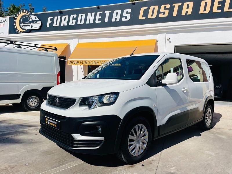 Blanco Usado 2021 Peugeot Rifter Active Monovolumen | 18.500 € (Un poco caro) - Imagen 1/4