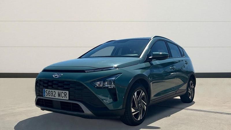 Usado Hyundai Bayon 100 CV (73 kW) 2022 Verde SUV