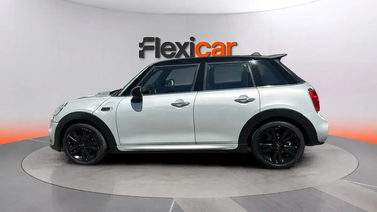 Usado Mini Cooper 136 CV (100 kW) 2018 Blanco Utilitario