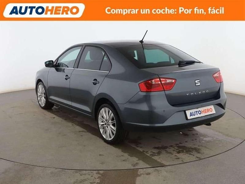 Usado Seat Toledo XCELLENCE 110 CV (80 kW) 2018 Gris Utilitario