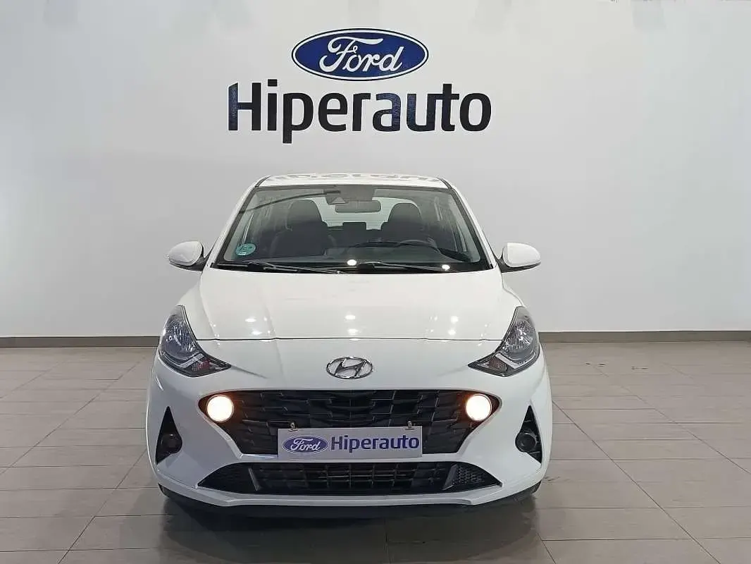 Usado Hyundai i10 67 CV (49 kW) 2022 Blanco Utilitario